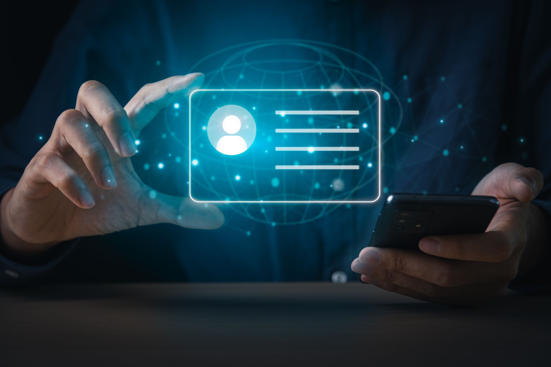 Empresário Detentor de Cartão de Perfil de Identificação Digital para Autenticação Empresarial Moderna e Conceito de Privacidade de Segurança Digital